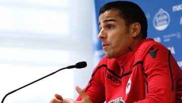 David Simón, durante la rueda de prensa en Abegondo.