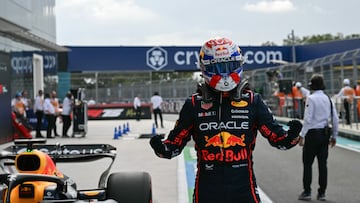 Max Verstappen se lleva la pole en el GP de Miami de F1.