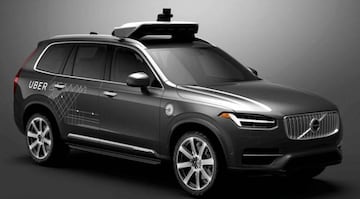 El coche envuelto, un SUV marca Volvo