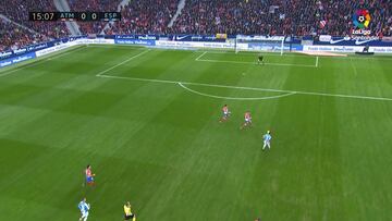 Borja Iglesias bordeó el gol de LaLiga: una jugada sin igual