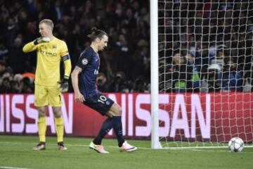1-1. Zlatan Ibrahimovic anotó el tanto del empate.