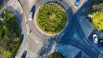 Las cinco multas que la DGT te puede poner en una rotonda 