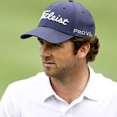 McCarthy da positivo y se retira del torneo junto con Bud Caule