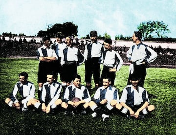 1903-1911 El 26 de abril de 1903 nace el club Atlético de Madrid. El club ha usado durante casi toda su historia los colores rojiblancos, pero curiosamente, en sus inicios fueron los es azul y blanco los que defendió la entidad madrileña. Fue durante casi toda su primera década de vida.