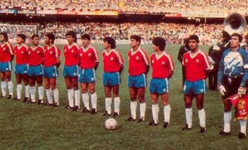 El 3 de septiembre de 1989 la selección chilena se retiró del estadio Maracaná, en el partido ante Brasil. Roberto Rojas se autoinfirió una herida aprovechando la caída de una bengala. El arquero fue suspendido de por vida. Chile fue castigado y no pudo participar en la Copa del Mundo Estados Unidos 1994.