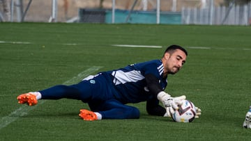  SERGIO ASENJO 02/11/22 ENTRENAMIENTO DEL REAL VALLADOLID 
