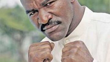 <b>PUÑOS DE ORO. </b>Evander Holyfield ha cruzado sus puños con los mejores: Tyson, Foreman, Lewis...