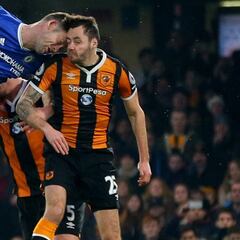 Preocupación con Ryan Mason: sufre fractura de cráneo