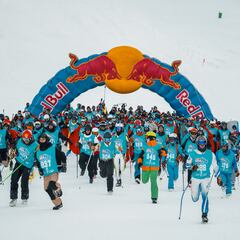 “Es la carrera más loca”: una mosca, dos dinosaurios y Danny León