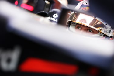 Liam Lawson durante el test de pretemporada 2025 de Fórmula 1 celebrado en el Circuito Internacional de Sakhir, en Bahréin.