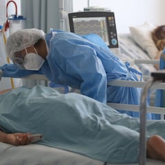 Una enfermera de Gijón es agredida en plena calle por un negacionista de la pandemia