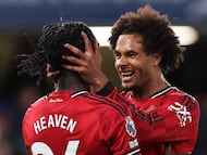 United won 1-0 at Stamford Bridge to go 10 points clear of Chelsea in the race for Champions League qualification.