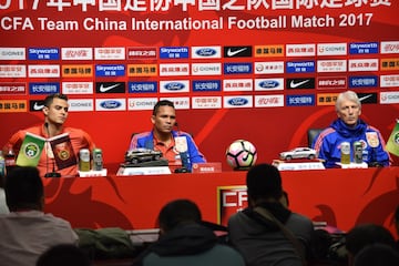 Después de la rueda de prensa en la que estuvieron José Pékerman, Carlos Bacca y Giovanni Moreno, el equipo nacional hizo su única práctica antes del partido ante China.