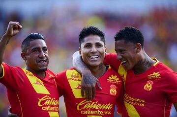 Morelia empató ante Necaxa y con esto le alcanzó para meterse como el octavo lugar de la clasificación. Desde que llegó Roberto Hernández en el Clausura 2017, los purépechas se han metido a la fiesta grande por tercera ocasión consecutiva. Los ‘Monarcas’ no son uno de los favoritos para llevarse el título, pero esta campaña han dejado momentos de buen futbol que hacen pensar que es posible una sorpresa ante el líder Toluca