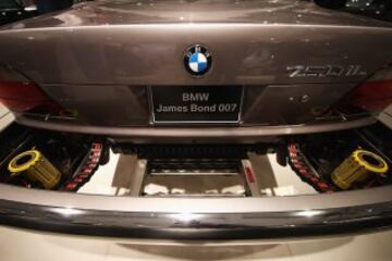 El coche de James Bond, BMW 750i.