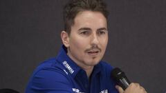 Lorenzo durante la presentaci&oacute;n del equipo Yamaha 2020.