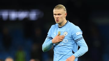 Soccer Football - Premier League - Manchester City v Nottingham Forest - Etihad Stadium, Manchester, Britain - December 4, 2024 Manchester City's Erling Haaland celebrates after the match Action Images via Reuters/Andrew Boyers EDITORIAL USE ONLY. NO USE WITH UNAUTHORIZED AUDIO, VIDEO, DATA, FIXTURE LISTS, CLUB/LEAGUE LOGOS OR 'LIVE' SERVICES. ONLINE IN-MATCH USE LIMITED TO 120 IMAGES, NO VIDEO EMULATION. NO USE IN BETTING, GAMES OR SINGLE CLUB/LEAGUE/PLAYER PUBLICATIONS. PLEASE CONTACT YOUR ACCOUNT REPRESENTATIVE FOR FURTHER DETAILS..