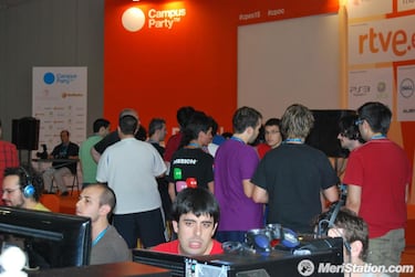 Juegos, tecnología y ocio en las primeras horas de Campus Party