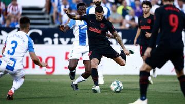 Vitolo en el momento de marcar ante el Leganés.