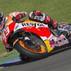 Márquez vuelve a ser el más rápido en el test de Cheste