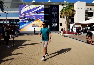 Fernando Alonso (Aston Martin). Yas Marina, Abu Dhabi. F1 2023.