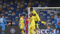 Etienne Capoue of Villarreal CF celebrates with team mates after scoring during the Frendly match between SSC Napoli and Villarreal CF at Stadio Diego Armando Maradona Naples Italy on 17 December 2022. (Photo by Franco Romano/NurPhoto via Getty Images)