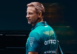 Button aterriza en Aston Martin