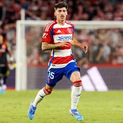 Carlos Neva pasó por quirófano