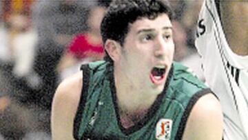 <b>REGRESO. </b>Mumbrú podría volver al Madrid, donde jugó 2 años.