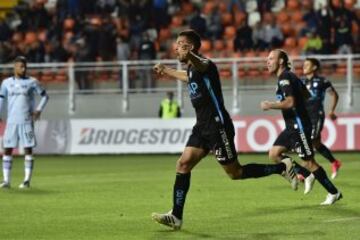 Futbol, Deportes Iquique vs Gremio,
Copa Libertadores 2017.
El jugador de  Deportes Iquique Diego Torres, celebra su gol contra Gremio durante el partido de Copa Libertadores disputado en el estadio Zorros del desierto Calama, Chile.
03/05/2017
Pedro Tapia/Photosport******

Football, Deportes Iquique vs Gremio,
Copa Libertadores Championship 2017.
Deportes Iquique's player Diego Torres, celebrates his goal against Gremio during the match of the  Copa Libertadores Championship at Zorros del desierto stadium Calama, Chile.
03/05/2017 
Pedro Tapia/Photosport