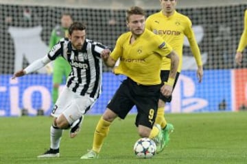 Ciro Immobile lucha la pelota con Claudio Marchisio.