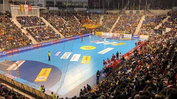 Los Hispanos hacen vibrar un Quijote Arena a reventar