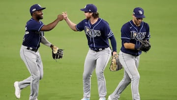 El duelo de abridores entre Masahiro Tanaka y Charlie Morton, fue para el lanzador de los Rays, quien puso a Tampa Bay a una victoria de la ALCS.