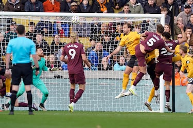 Manchester City set a new unbeaten record