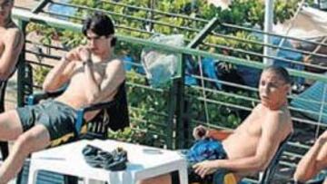 <b>SOL Y JUERGA. </b>Adriano, Kaká, Ronaldo y Gilberto Silva disfrutaron de su tiempo libre.