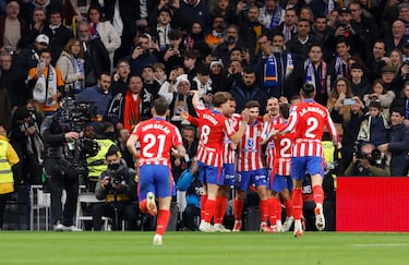 Golpea primero el Atlético de Madrid en el derbi. Lo hizo Julián Álvarez, definiendo en una especie de panenka al medio, engañando así a Courtois.