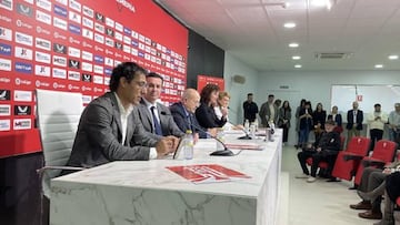 José Ortiz durante la presentación de su partido homenaje.