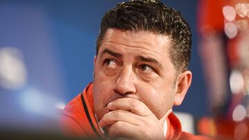 Benfica's coach Rui Vitoria addresses a press conference in Dortmund, on March 7, 2017 on the eve of the UEFA Champions League football match between Borussia Dortmund and Benfica.
