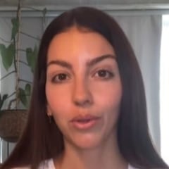 Una experta lanza un aviso a los que hacen pis “por si acaso” antes de salir de casa