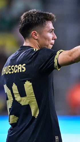 Rodrigo Huescas of Mexico during the match Mexico National Team Mexico and Korea Republic National team as part International Friendly match at Geodis Park Coliseum, on September 09 2025, in Nashville, Tennessee, United States.