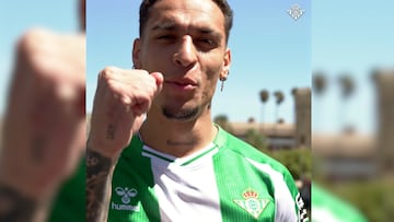 El delantero brasileño regresa al club verdiblanco tras su préstamo al final de la temporada pasada, en el que dejó actuaciones destacadas.
