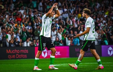 Aprobados y suspensos del Racing contra el Depor: De las paradas de Ezkieta al golazo de Jeremy