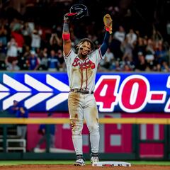 Acuña stretches incredible record at exactly the right time