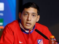 Atletico Madrid's Argentine defender #16 Nahuel Molina Lucero gives a press conference on the eve of the UEFA Champions League, league phase day 5 football match between Club Atletico de Madrid and Inter Milan at the Metropolitano Stadium in Madrid on November 25, 2025. (Photo by Pierre-Philippe MARCOU / AFP)