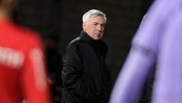 Real Madrid's Italian coach Carlo Ancelotti stands on the touchline during the Spain's Copa del Rey (King's Cup) round of 32, first leg, footbal match between CP Cacereno and Real Madrid CF at the Principe Felipe stadium in Caceres, on January 3, 2023. (Photo by CRISTINA QUICLER / AFP)