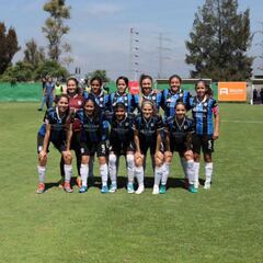 Jugadora del Querétaro se convulsiona durante el partido