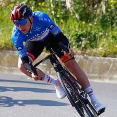 Pogacar pone a prueba sus límites en la Milán-San Remo