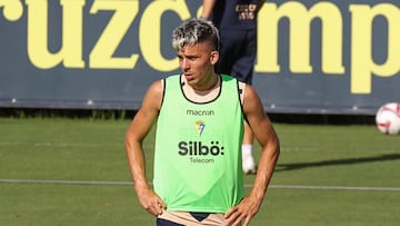 Iván Alejo en un entrenamiento con el Cádiz en la Ciudad Deportiva.