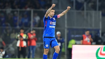 Jose Rivero celebrates his goal 2-1 of Cruz Azul during the 13th round match between Cruz Azul and America as part of the Liga BBVA MX, Torneo Apertura 2025 at Olimpico Universitario Stadium, on October 18, 2025 in Mexico City, Mexico.