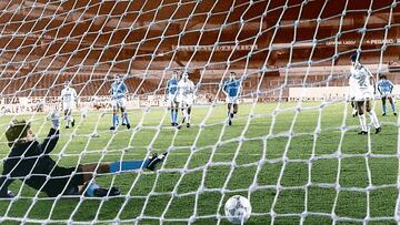 En el duelo de 1987, el N&aacute;poles de Maradona jug&oacute; en un Bernab&eacute;u a puerta cerrada por una sanci&oacute;n de la UEFA.